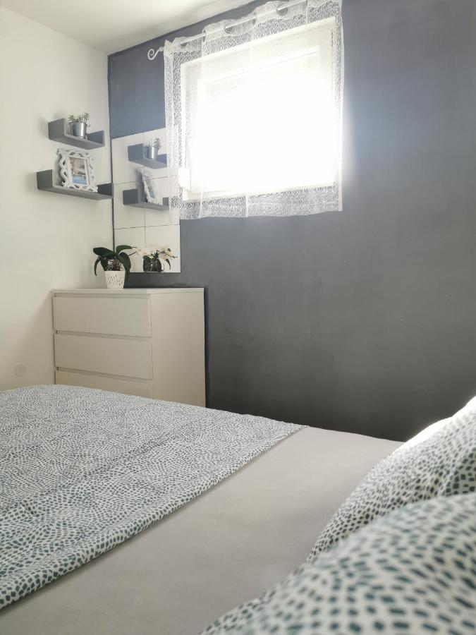 Kenzo Apartment Сень Екстер'єр фото